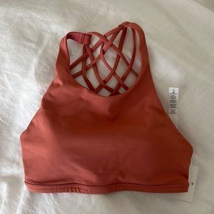 NWT LuLulemon Free to Be Bra